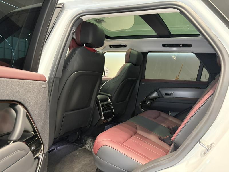Land Rover Range Rover Sport, 2023 — фото 11 из 12
