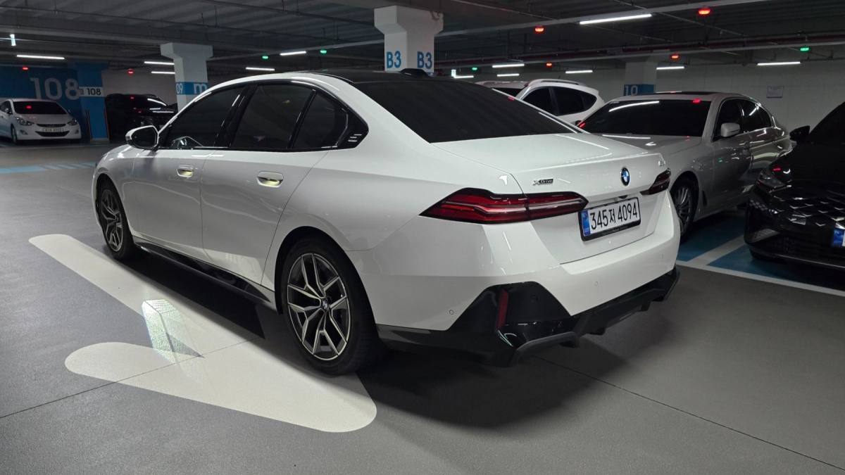 BMW 5 Series, 2026 — фото 2 из 10