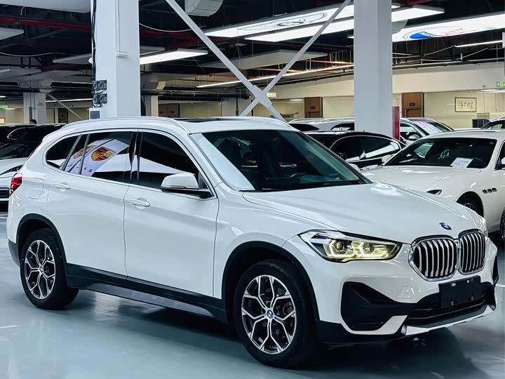 BMW X1, 2021 — фото 3 из 9