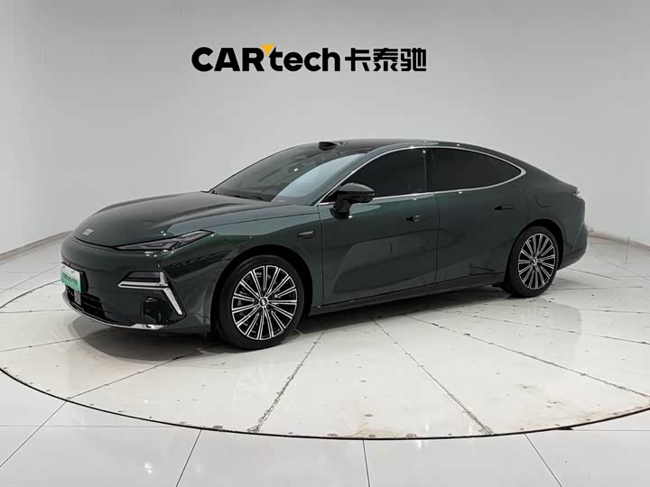 Geely Galaxy Starshine 8 EM-i, 2025 — купить в Москве под ключ