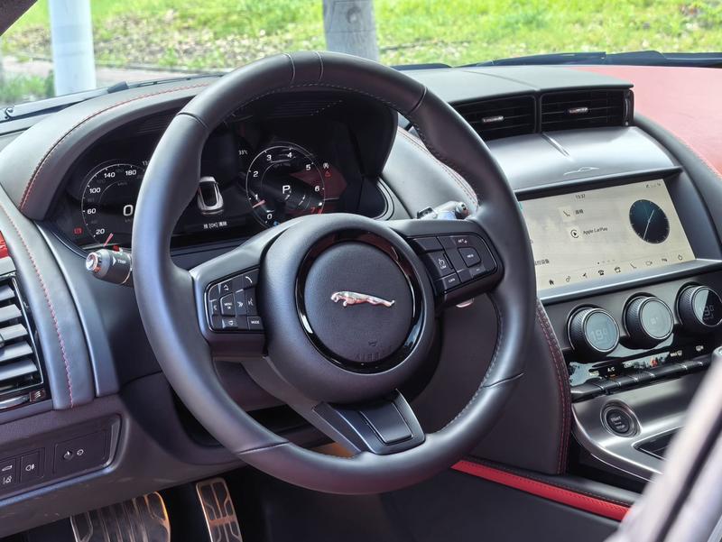 Jaguar F-Type, 2024 — фото 10 из 12
