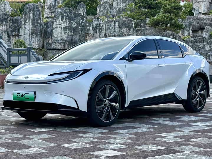 Toyota bZ5, 2026 — фото 4 из 9