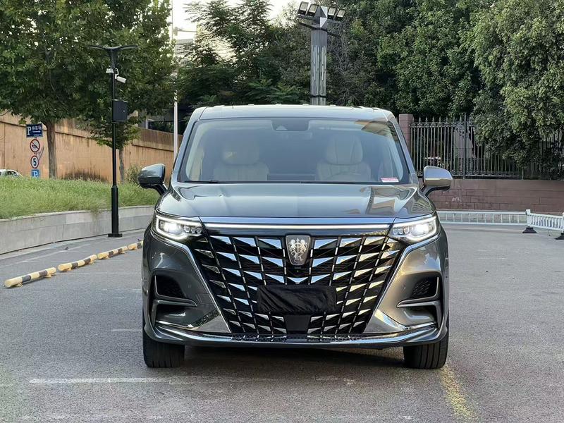 Roewe iMax 8, 2023 — фото 2 из 9