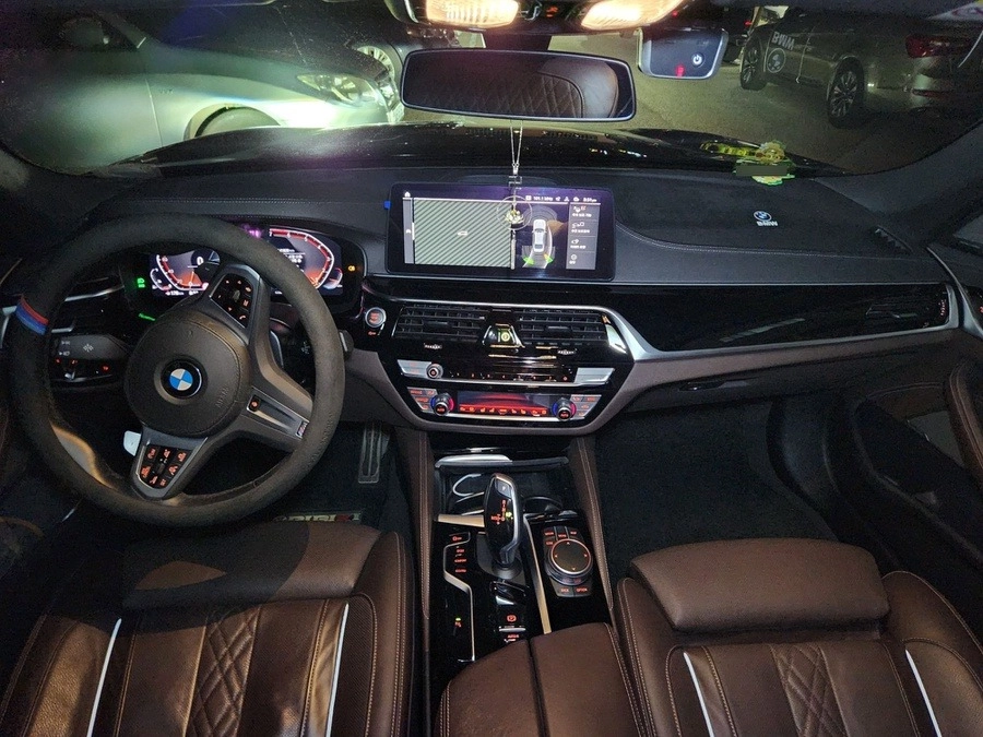 BMW 5 Serii, 2021 — фото 10 из 12