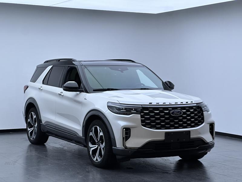Ford Explorer, 2022 — фото 3 из 12
