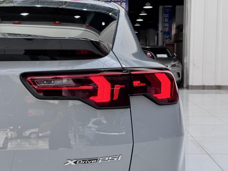 BMW X2, 2026 — фото 8 из 12