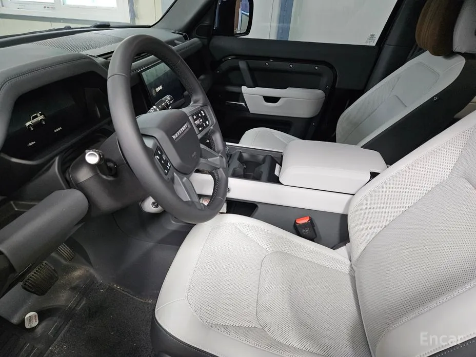 Land Rover Defender, 2025 — фото 8 из 12