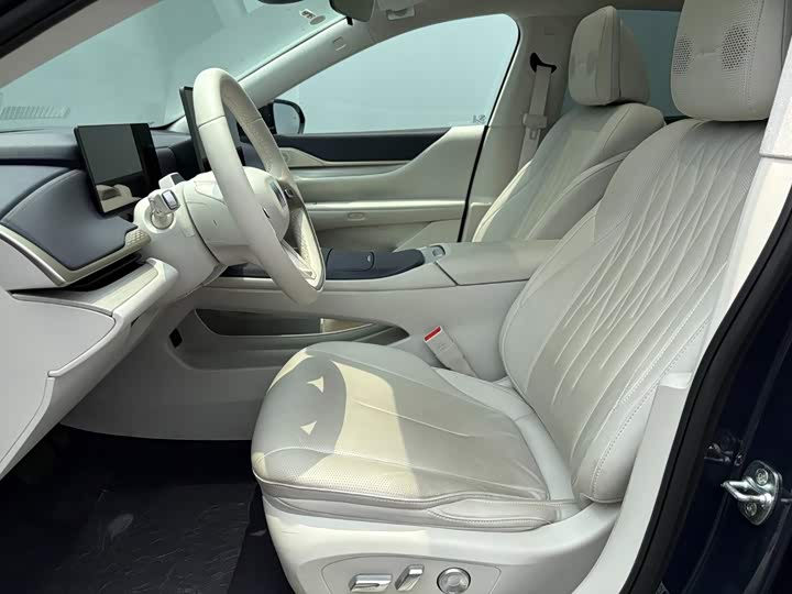 Buick Electra L7, 2025 — фото 8 из 9