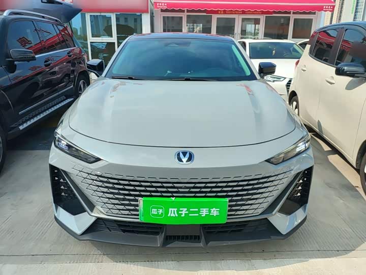 Changan UNI-V Hybrid, 2023 — фото 3 из 9