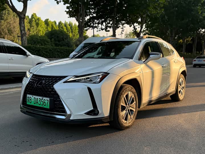 Lexus UX Hybrid, 2022 — купить в Самаре под ключ