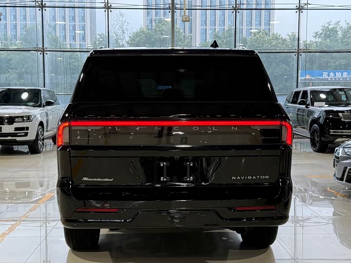 Lincoln Navigator, 2025 — фото 5 из 9