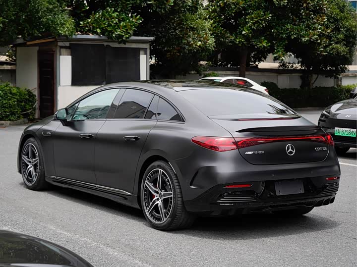 Mercedes-Benz EQE AMG, 2024 — фото 4 из 9