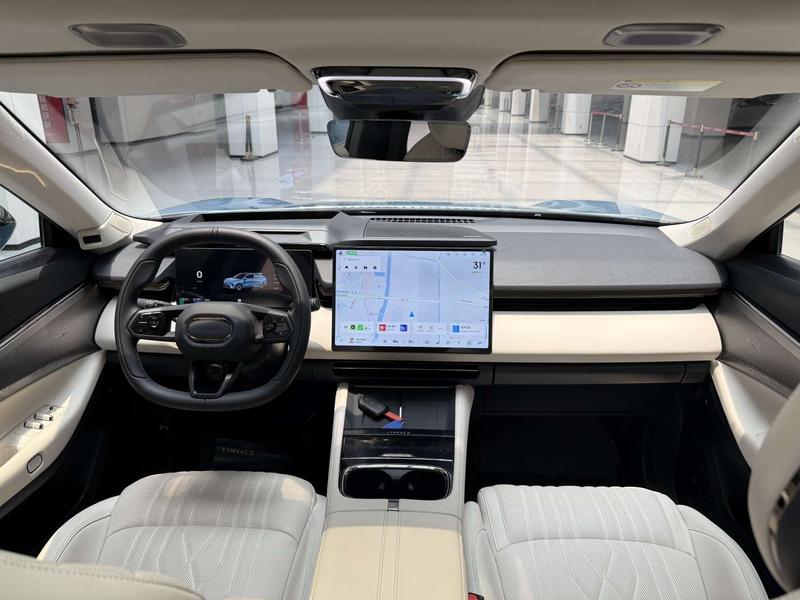 Lynk & Co 08 EM-P Hybrid, 2025 — фото 9 из 12