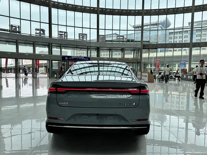 Geely Preface L, 2025 — фото 8 из 9