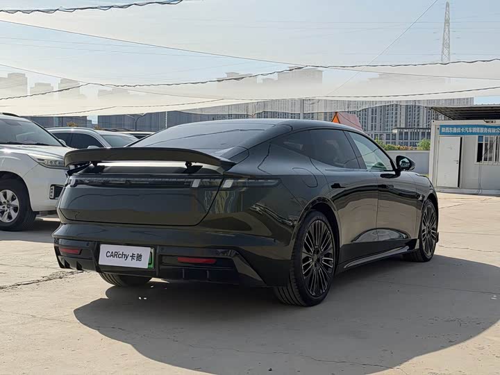 Lynk & Co 30 EM-P Hybrid, 2025 — фото 4 из 9