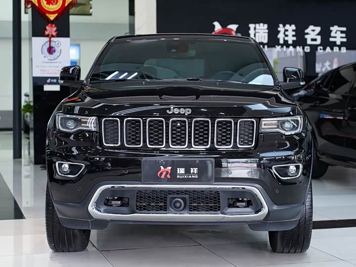 Jeep Grand Cherokee, 2022 — фото 2 из 3