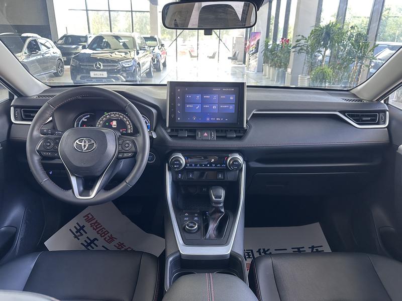 Toyota RAV4 Hybrid, 2026 — фото 7 из 12