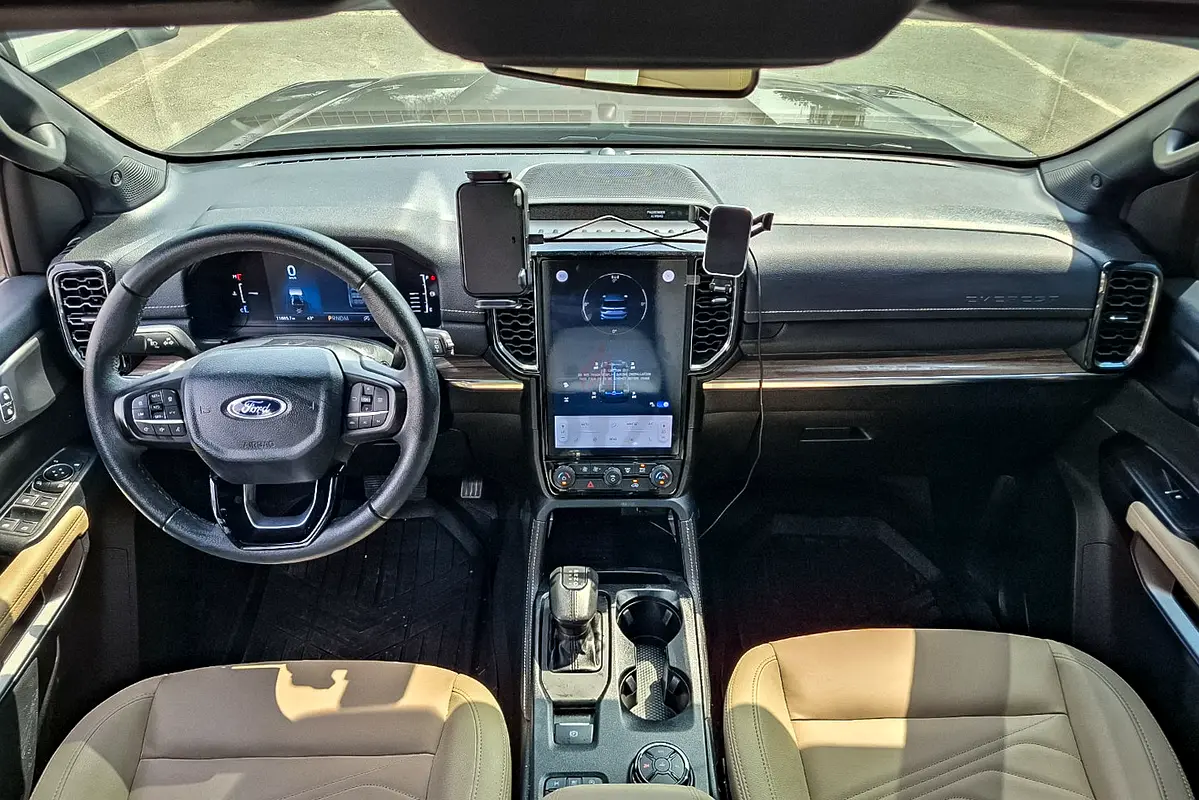 Ford Everest, 2024 — фото 9 из 10