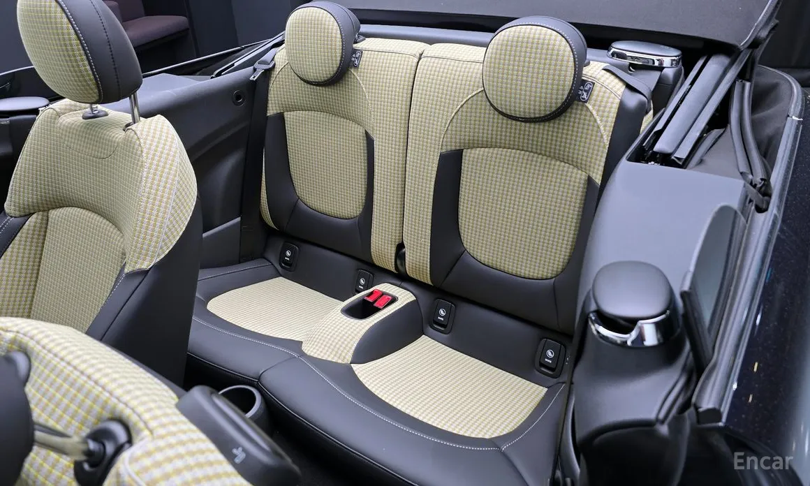 Mini Cooper Convertible, 2023 — фото 12 из 12