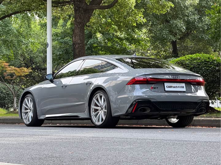 Audi RS 7, 2024 — фото 6 из 9