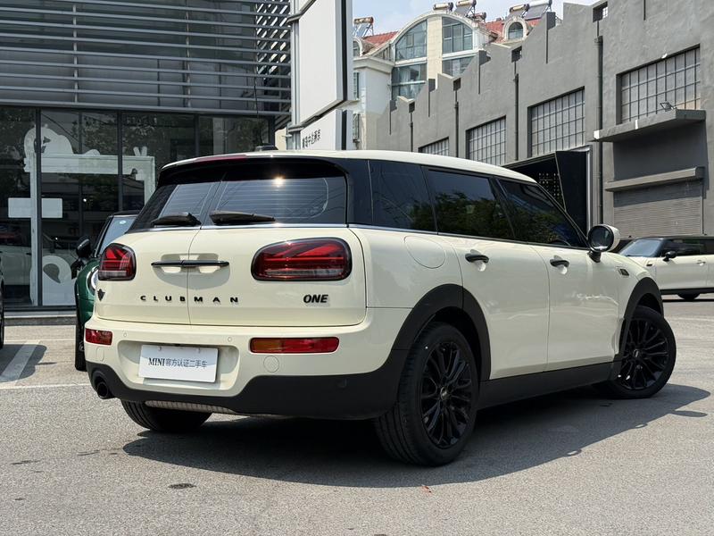 Mini Clubman, 2022 — фото 4 из 8