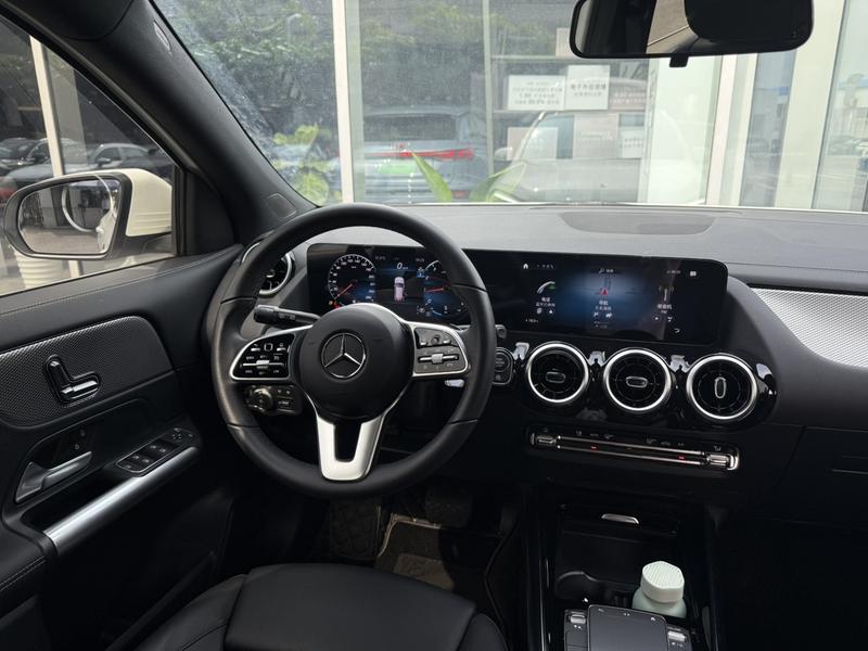 Mercedes-Benz GLA-Class, 2024 — фото 11 из 12