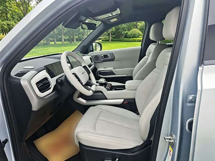 BYD FangChengBao Titanium 3 (Tai 3), 2025 — фото 8 из 9