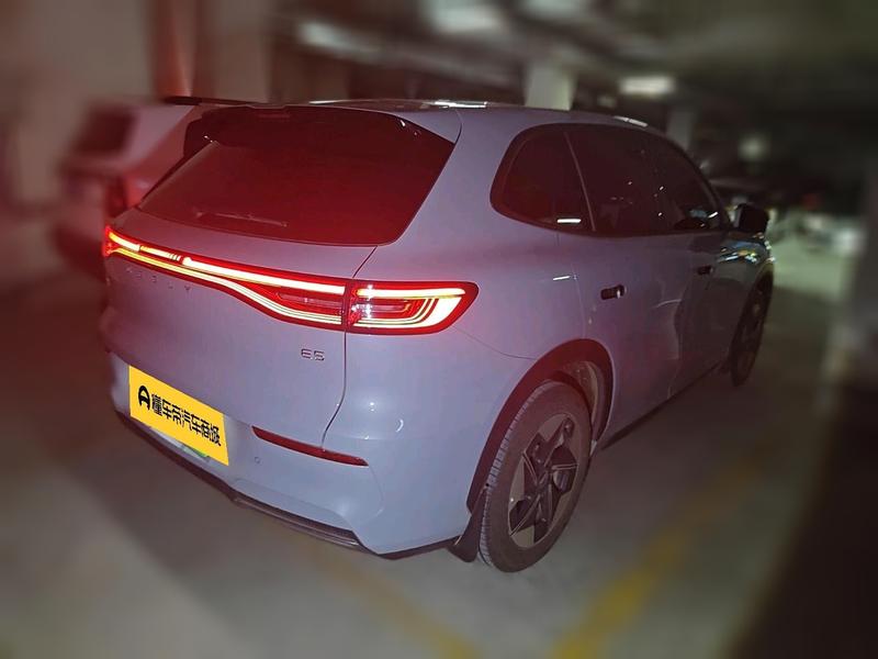 Geely Galaxy E5, 2026 — фото 2 из 12