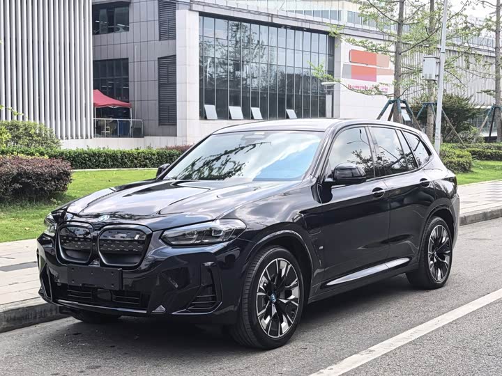 BMW iX3, 2024 — купить в Чебоксарах под ключ