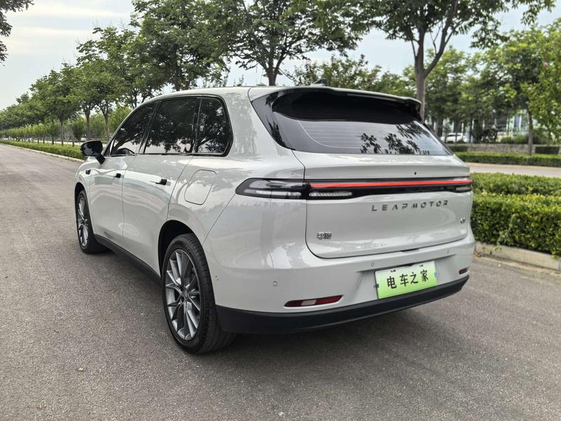 Leapmotor C10, 2025 — фото 5 из 12
