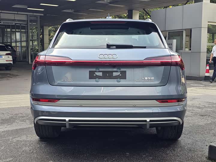 Audi e-tron, 2026 — фото 6 из 9
