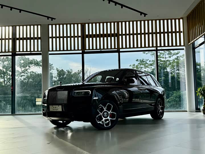 Rolls-Royce Cullinan, 2023 — купить в Брянске под ключ