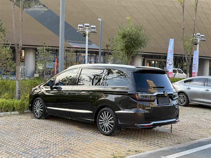 Honda Elysion, 2023 — фото 6 из 9