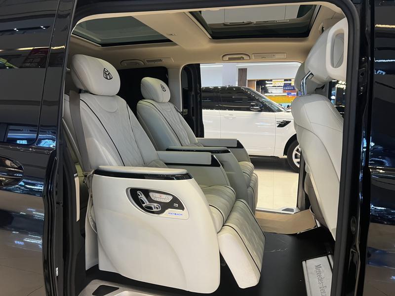 Mercedes-Benz V-Class, 2024 — фото 12 из 12