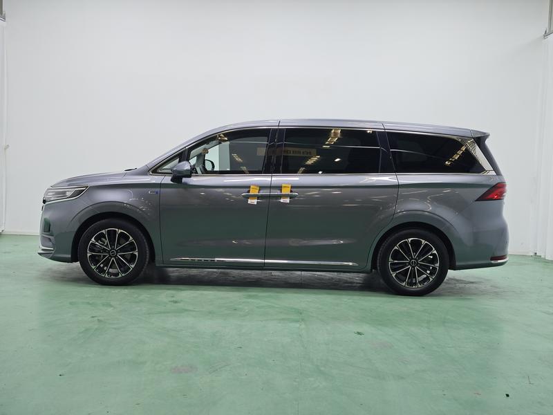 Roewe iMax 8, 2023 — фото 4 из 12