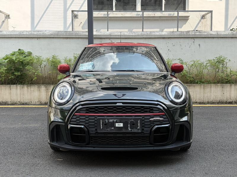 Mini Mini JCW, 2022 — фото 2 из 12