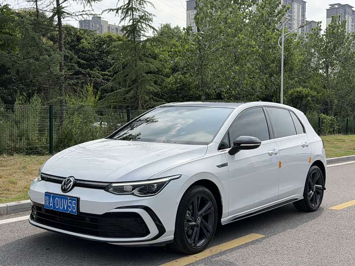 Volkswagen Golf, 2023 — купить в Белгороде под ключ
