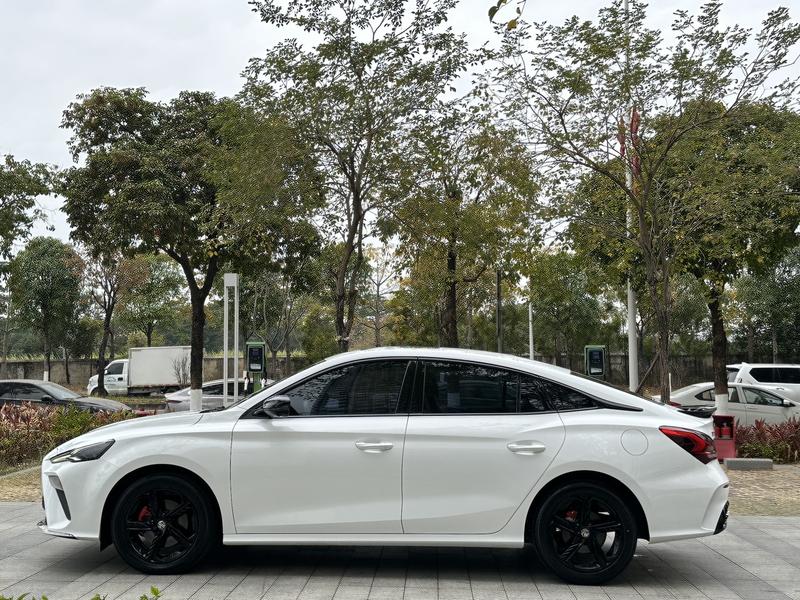 MG Motor 5 Scorpio, 2022 — фото 4 из 12