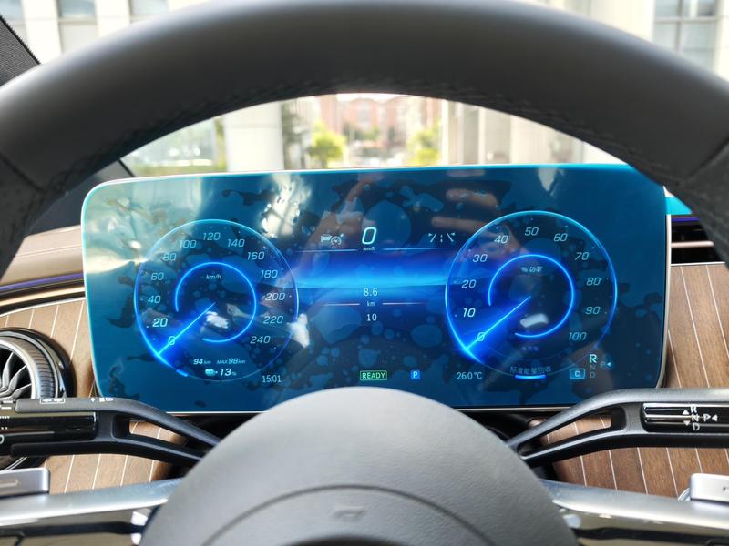 Mercedes-Benz EQE, 2025 — фото 11 из 12