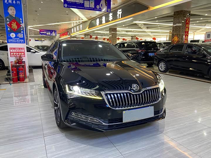 Skoda Superb, 2022 — фото 3 из 9
