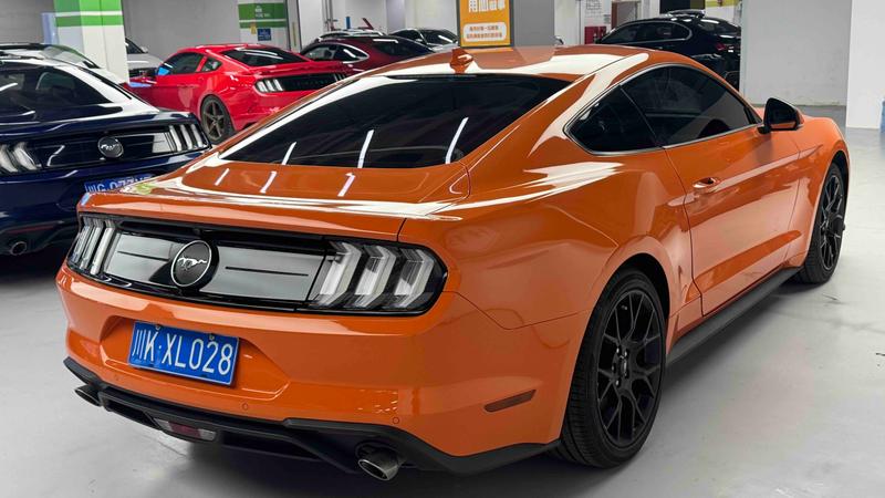 Ford Mustang, 2022 — фото 4 из 8