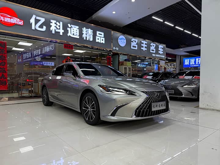 Lexus ES, 2022 — фото 3 из 9