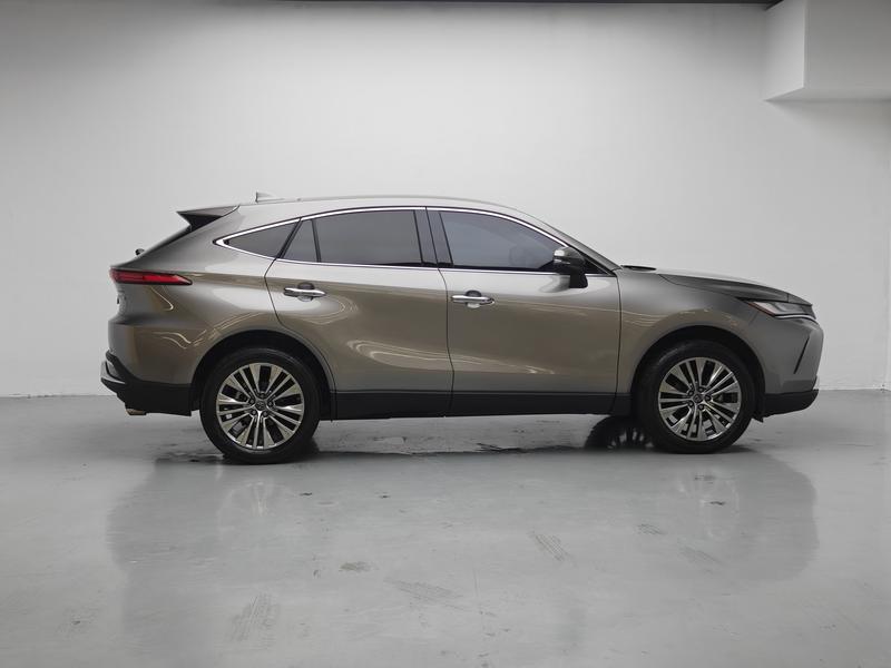 Toyota Harrier, 2022 — фото 8 из 12