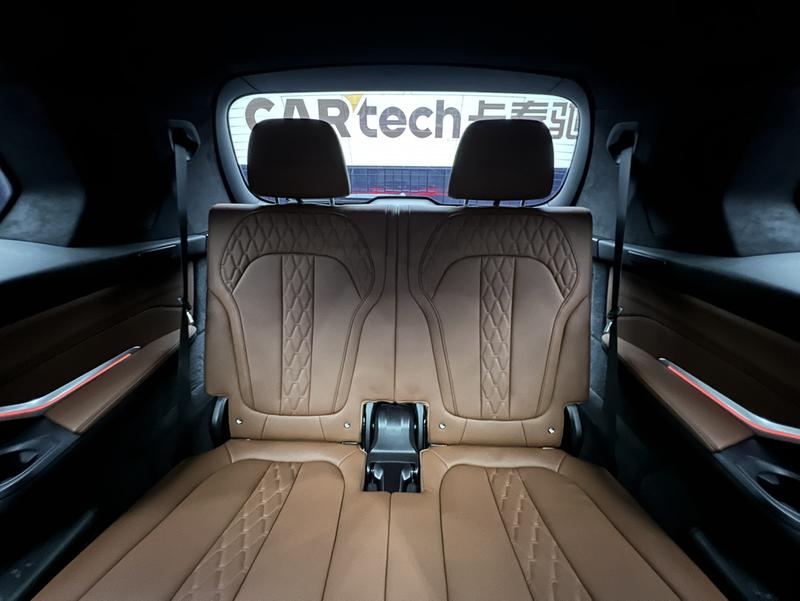BMW X7, 2023 — фото 9 из 11