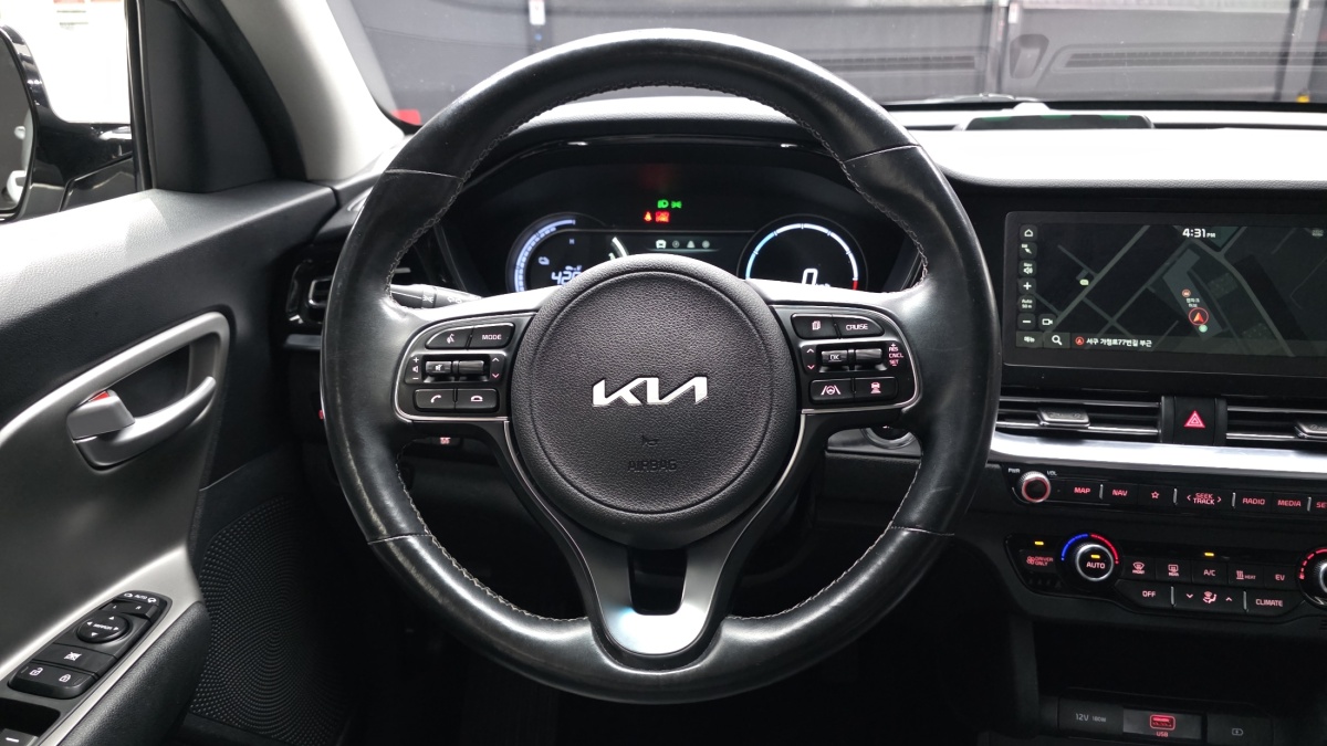 Kia Niro, 2022 — фото 12 из 12