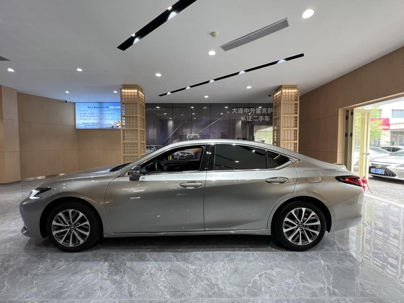 Lexus ES, 2025 — фото 3 из 12