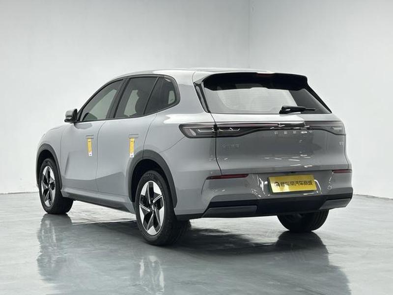 Geely Galaxy E5, 2024 — фото 5 из 12