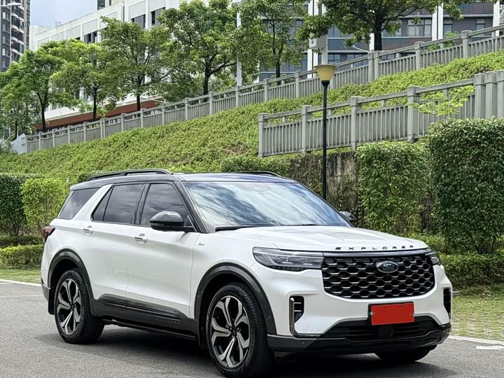 Ford Explorer, 2022 — фото 3 из 9