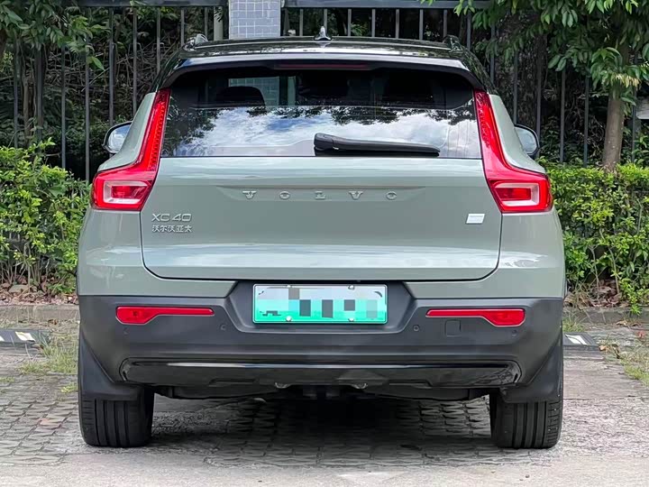 Volvo XC40 EV, 2021 — фото 5 из 9