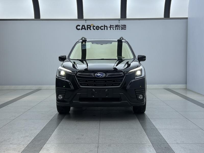 Subaru Forester, 2022 — фото 2 из 11